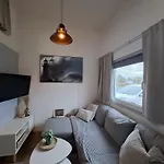 Apartahotel Prima Boddenblick -stellplaetze-schlaffaesser-tiny In Ostsee Naehe