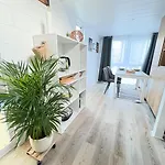 Apartahotel Prima Boddenblick -stellplaetze-schlaffaesser-tiny In Ostsee Naehe