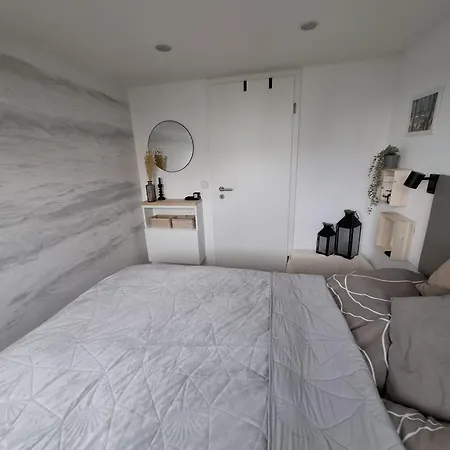 Prima Boddenblick -stellplaetze-schlaffaesser-tiny In Ostsee Naehe