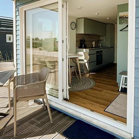 Aparthotel Prima Boddenblick - Camping-stellplaetze - Tiny & In Ostsee Naehe