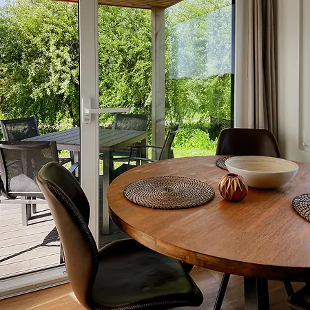Lejlighedshotel Prima Boddenblick - Camping-stellplaetze - Tiny & In Ostsee Naehe Gross Kordshagen