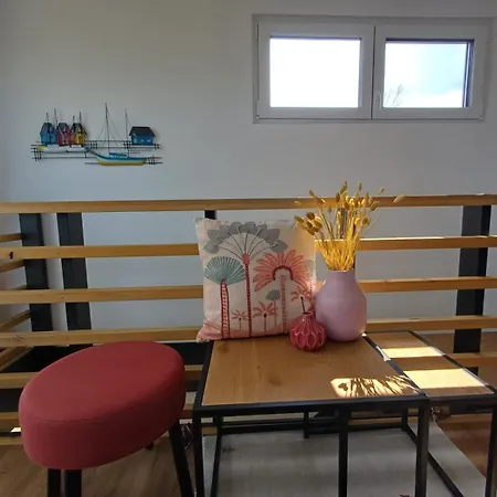 Aparthotel Prima Boddenblick - Camping-stellplaetze - Tiny & In Ostsee Naehe
