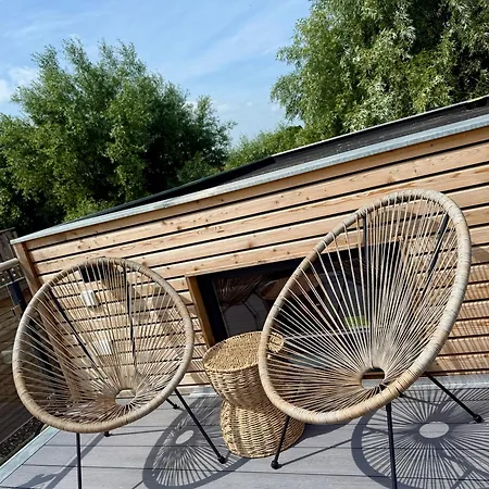 아파트호텔 Prima Boddenblick -stellplaetze-schlaffaesser-tiny In Ostsee Naehe