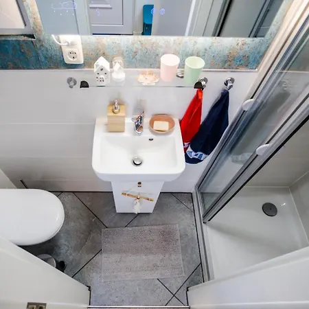 מלון דירות Prima Boddenblick -stellplaetze-schlaffaesser-tiny In Ostsee Naehe