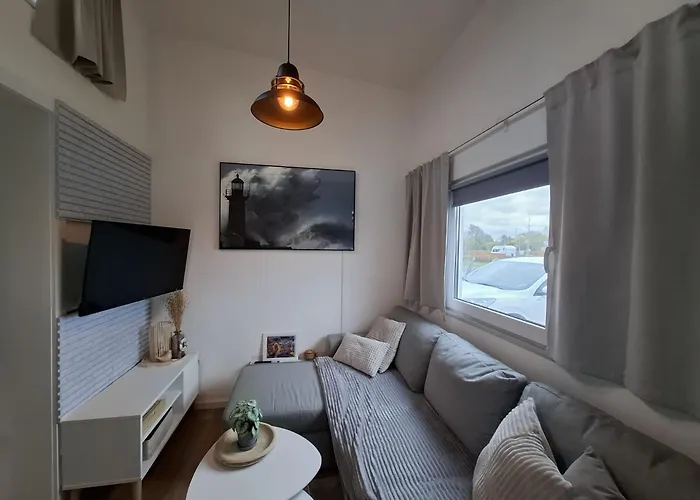 Hotel apartamentowy Prima Boddenblick -stellplaetze-schlaffaesser-tiny In Ostsee Naehe