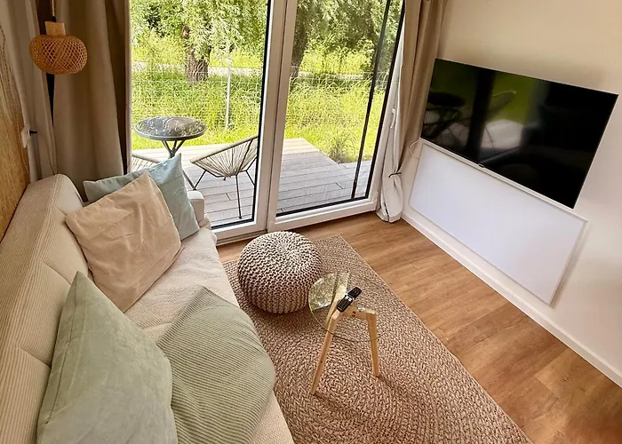 Aparthotel Prima Boddenblick -stellplaetze-schlaffaesser-tiny In Ostsee Naehe