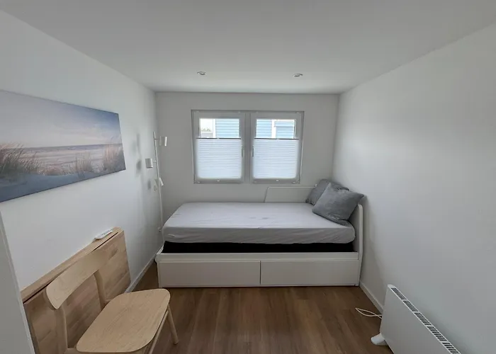 Aparthotel Prima Boddenblick -stellplaetze-schlaffaesser-tiny In Ostsee Naehe